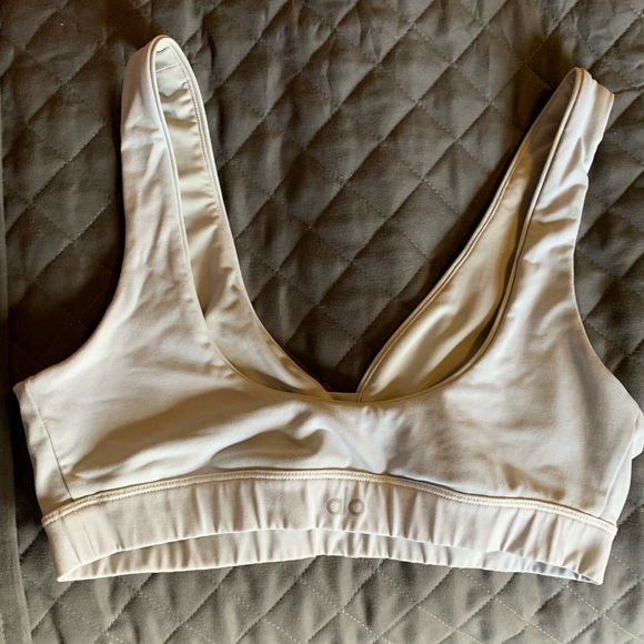 ALO YOGA Vivid Bra - Picture 4 of 5